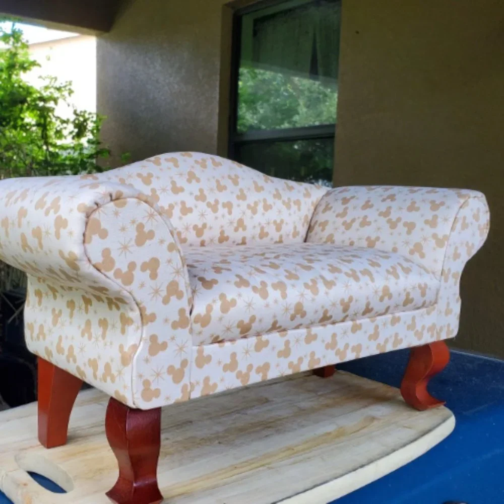 Mickey Pet Couch